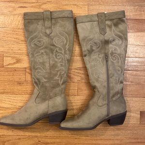 Women’s wide calf suede cowboy boots